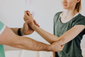 Consigli Naturali per Gestire il Benessere Articolare
